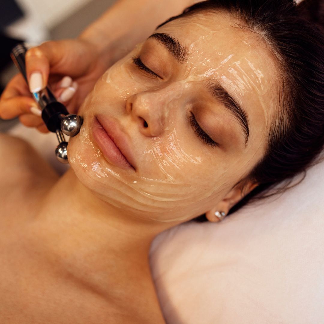 QUALIFI LEVEL3 BEAUTY COURSE
